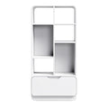 **Moderne witte boekenplank met meerdere nissen**