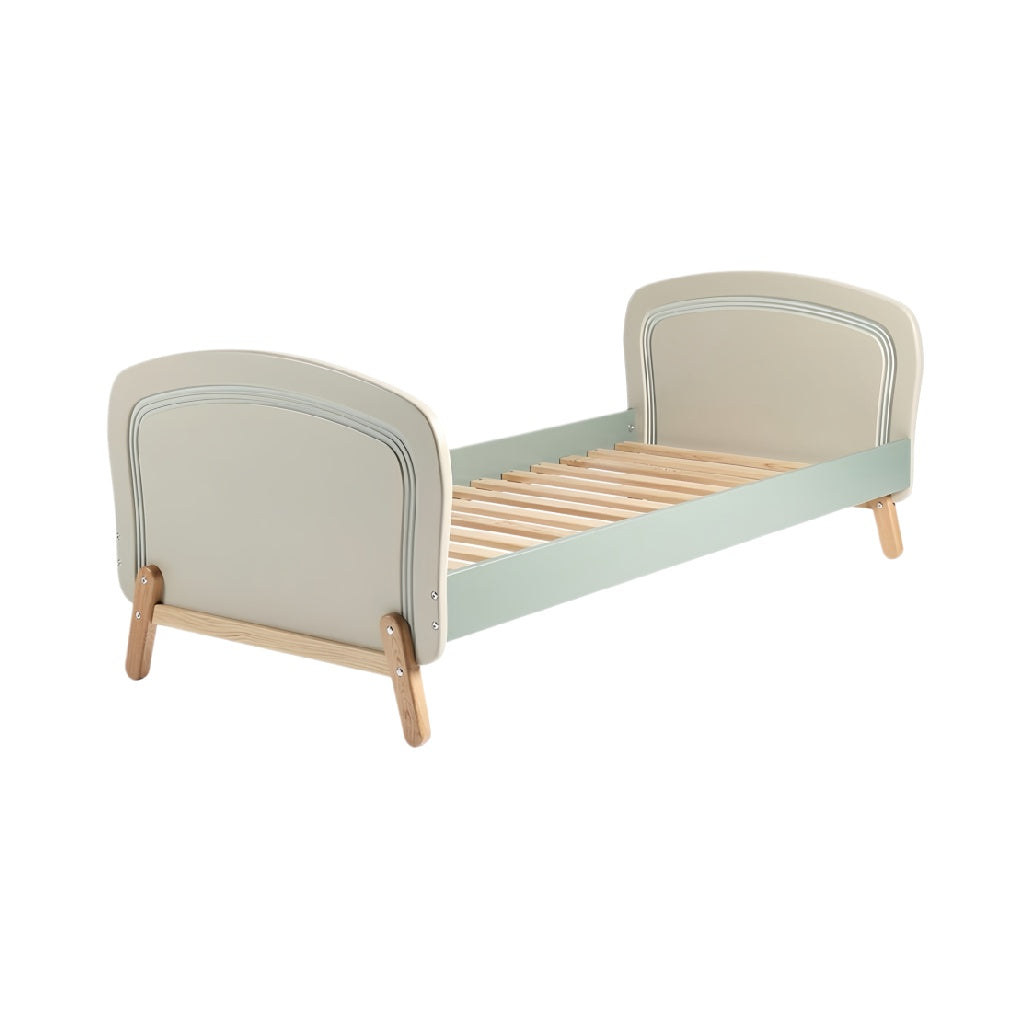 **Technische titel in het Nederlands:** **Minimalistisch Kinderbed met Houten Frame**